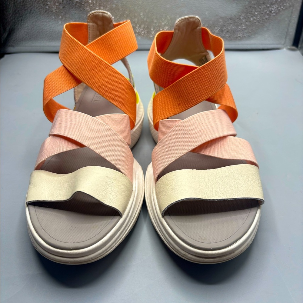 Sorel Women's Explorer Blitz Multistrap Sandals, Paradiso Peach - Size 8